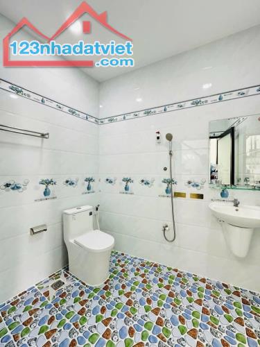 BánNhà mới fullNT, Thống Nhất P16 GòVấp (4,6x10)x3tầng, Chỉ 4tỷ65, SHR - 2