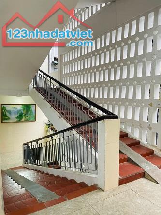 Cho thuê căn hộ tập thể tầng 5 và 6 tại Ngõ 30 Lương Định Của, Phương Mai, Đống Đa, Hà Nội - 3