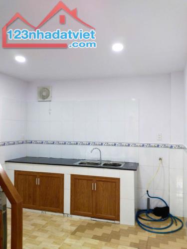 CHỈ 3.1 TỶ - 51M2 - SỔ A4 - HẺM 4M - CẠNH PHẦN MỀM QUANG TRUNG - TCH Q12.  + Vị trí: Ngay - 2