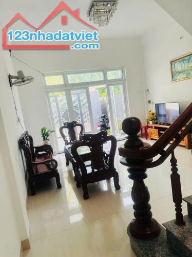 🏡🏡 Nhà 3 Tầng mặt tiền đường Diệu Quang , phường Phú Thượng - Huế