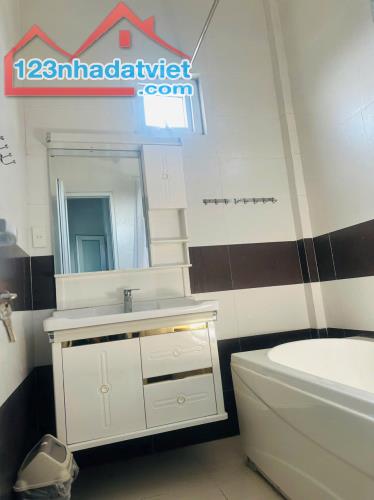 🏡🏡 Nhà 3 Tầng mặt tiền đường Diệu Quang , phường Phú Thượng - Huế - 1