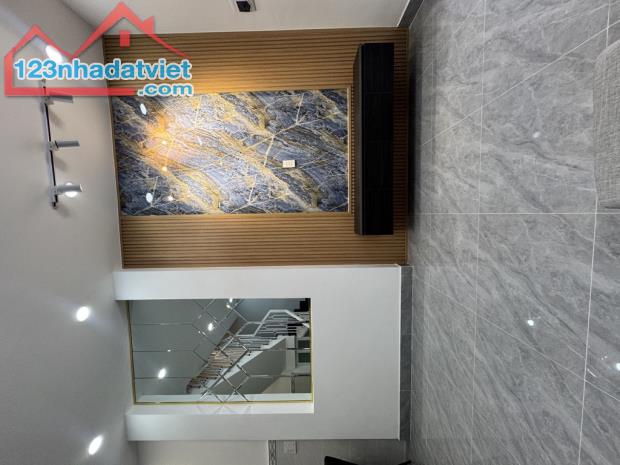 Rẻ nhất Tân Bình. Sát Mặt Tiền, đi bộ ra Chợ, 2 Tầng, 40m2. Gía 4.4 tỷ còn Thương Lượng - 5