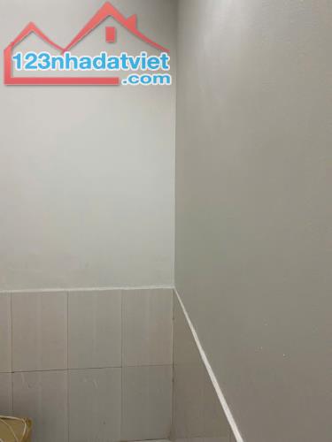 Chính chủ bán nhà cấp 4 hẻm 2m tại H947/ Ngô Quyền Phường An Hải Đông , Sơn Trà , Đà Nẵng - 2