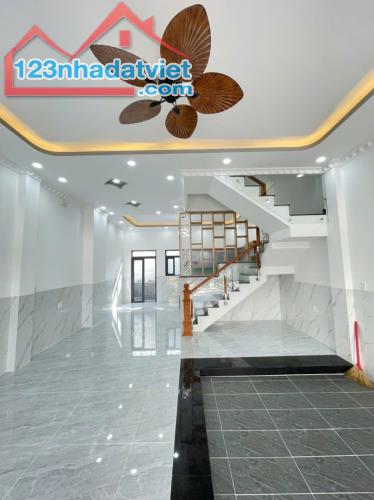 Nhà hẻm xe hơi Lê Văn Lương, 6x13.5m, 4 tầng, giá 7.8 tỷ