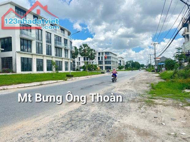 Bán đất mặt tiền đường Bưng Ông Thoàn Phú Hữu Quận 9 gần Global City, - 1