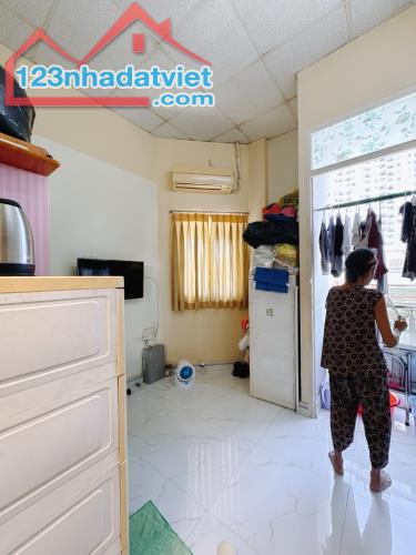 🏠 Bán nhà Bến Vân Đồn, Q.4, 26m², 0 tầng, 0PN, 0WC - 3.99 tỷ 🏠 - 4