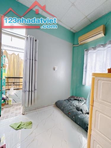 🏠 Bán nhà Bến Vân Đồn, Q.4, 26m², 0 tầng, 0PN, 0WC - 3.98 tỷ 🏠 - 3