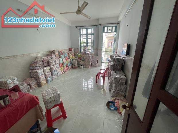 + Bùi Thế Mỹ 50 M2. 5 Tầng. 3.7 X 14 Giá 7.3 tỷ TL .Phường 10 Tân Bình - 2