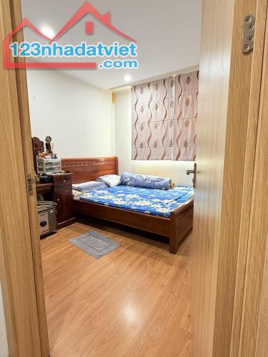 Hàng Hiếm! Chung Cư Đặng Xá khu CT mới 53m2 giá 41tr/m2