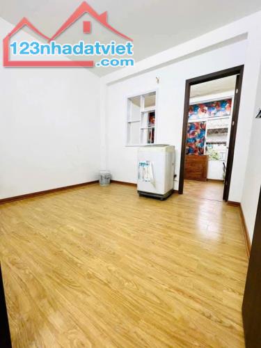 BÁN NHÀ TẬP THỂ YÊN LẴNG, THÁI HÀ, ĐỐNG ĐA, T3, 70 M2 (sổ 38 m2), 3 NGỦ, 2 THOÁNG, 3. - 1