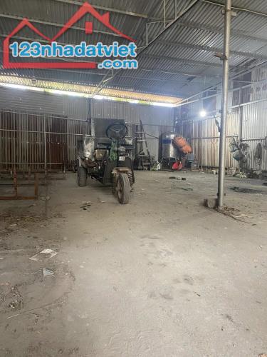 Cho thuê kho 200m2 Liên Ninh, Thanh Trì (Kho mặt đường, ô tô đỗ cửa) Giá 10 triệu/tháng. - 1