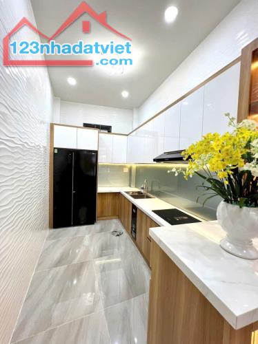 Bán gấp nhà đẹp Nguyễn Trãi, Nguyễn Cư Trinh, Quận 1, Giá 3.540 tỷ, Diện tích 67.6m2 - 4