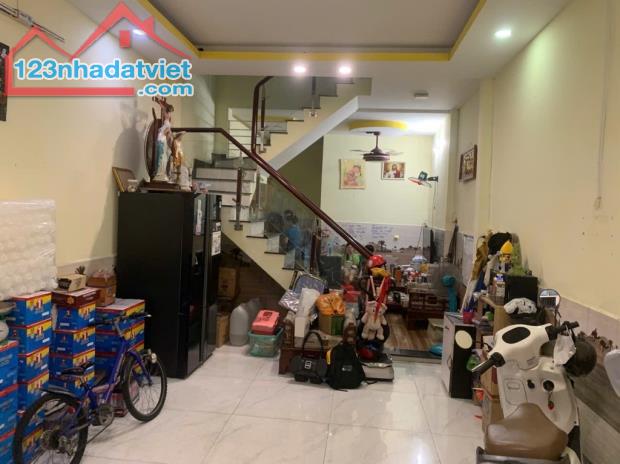 🏠NHÀ BÁN184/Phạm Văn Hai DT 4*12=48m2Nhà 3 Lầu4 3pn 2wc Giá 6,1Tỷ P3 Q.Tân Bình  ⛩️Vị Trí - 5