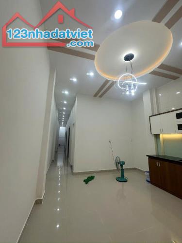 🏡 Nhà Đẹp Gần Gò Vấp – Vị Trí Vàng, Thanh Khoản Cao, Thu Nhập Đều! Chỉ 4.85 Tỷ - 3