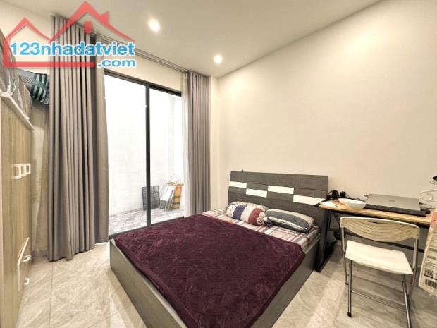 PHÚ NHUẬN - VILLA MỚI ĐẸP - HẺM XE HƠI - DIỆN TÍCH LỚN GẦN CÔNG VIÊN, BỜ SÔNG - 92M2 CHỈ 1 - 3