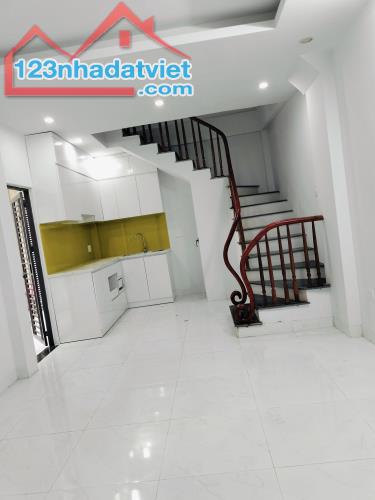 NHÀ ĐẸP ĐÓN TẾT, LÔ GÓC, 3 THOÁNG PHỐ LỤA, HÀ ĐÔNG 30M2, 5 TẦNG, MT 4.1M CHỈ HƠN 6 TỶ