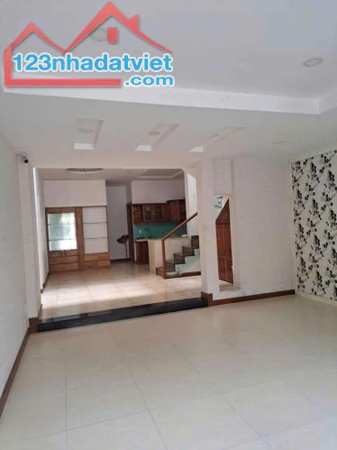 💥🔜Cho thuê nhà 3 tầng Nguyễn Quang Bích,Hòa Cường, Quận Hải Châu, Đà Nắng.-15tr/th