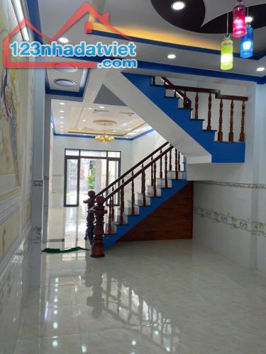 Bán nhà DT 133m2 thổ cư/ sổ hồng riêng, gần Chùa Linh Nguyên.Giá 2 tỷ 650tr có 3 phòng ngủ - 3