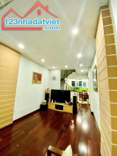 Bán nhà Võ Chí Công thông Xuân La - 45m2 x 6T - Mặt ngõ thoáng sáng - Oto đỗ cửa - 2