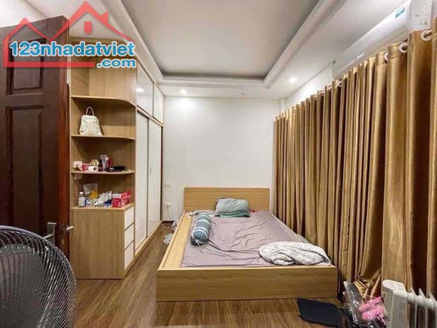 Nhà Đê Trần Khát Chân 52m2x5 tầng, MT4.3m, Mặt ngõ thông, 3 thoáng - 3