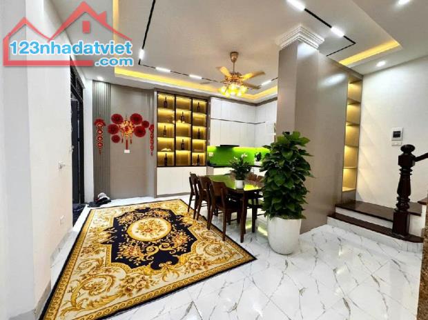 🏠 Bán Nhà 7 Tầng, Phố Yên Hòa, Ngõ Thông 💰 Giá: 9.8 tỷ VND - 1