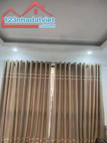 DT nhà gần 40m2, giá chỉ hơn 6 tỷ - Hiếm, ngay Trần Phú - 1