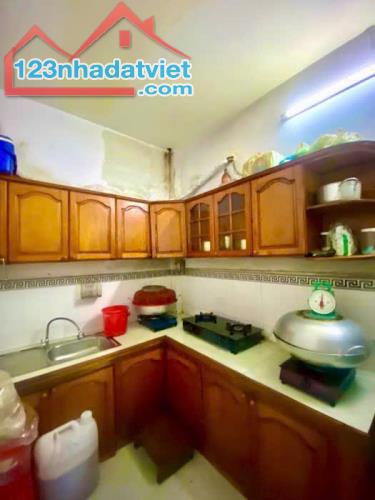 BÁN NHÀ TÂN PHÚ,PHƯỜNG TÂN QUÝ,ĐƯỜNG SỐ 18 (90m2-4,5x20x2T) 6.4 TỶ TL,NGAY CHỢ TÂN HƯƠNG - 5