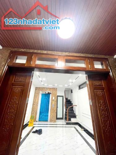 NHÀ MỚI CẦU GIẤYLÔ GÓC THANG MÁY 35M2 X 6T  GIÁ 7 TỶ HƠN - 3