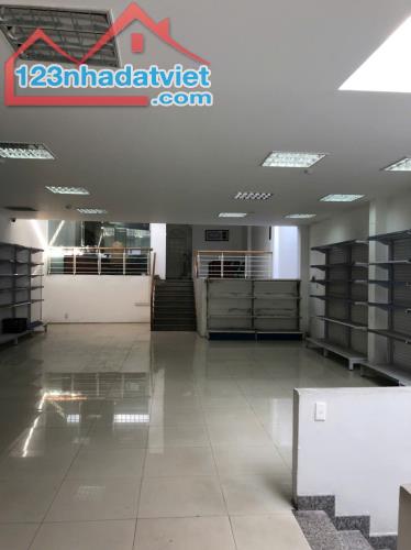 Bán căn nhà showroom HOÀNG DIỆU - phường Phước Ninh ngay trung tâm phố - 2