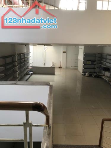 Bán căn nhà showroom HOÀNG DIỆU - phường Phước Ninh ngay trung tâm phố - 3