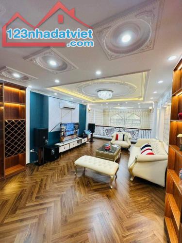 Bán Nhà Lai Xá Kim Chung, 60m2*5,5Tầng. Đườn chính ôtô đỗ cửa kinh doanh nhỏ có thang máy. - 5