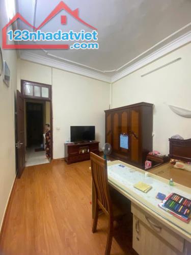 Tôi cần bán nhà 40m2, giá 4.1 tỷ ô tô tải đỗ cửa Nhân Huệ, Yên Nghĩa, Hà Đông - 1