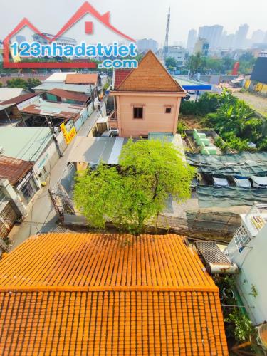 Nhà mặt tiền An Khánh –  Trần Não, view Landmark 81, giá tốt - 4