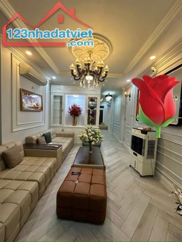 Biệt Thự Sân Vườn 3 tầng -xe tải né nhau- P16 – ngay nhà thiếu Nhi Gò Vấp–6x20m–Giá 12.9Ty - 2