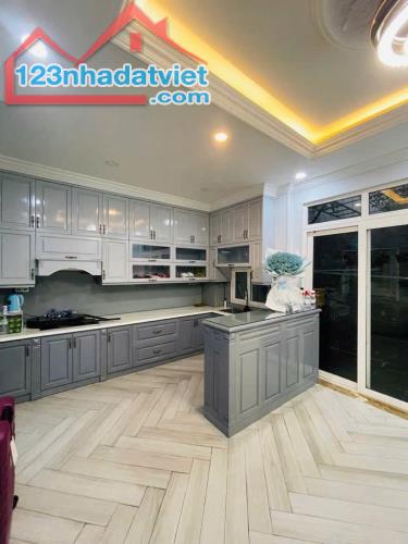 Biệt Thự Sân Vườn 3 tầng -xe tải né nhau- P16 – ngay nhà thiếu Nhi Gò Vấp–6x20m–Giá 12.9Ty - 4