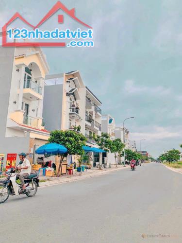 BÁN GẤP LÔ ĐẤT 166M2- GIÁ NHỈNH 1 TỶ - PHẠM VĂN HAI - BÌNH CHÁNH - GỌI CHO EM XEM ĐẤT - 1