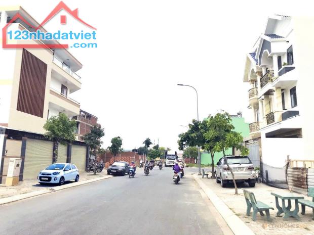 BÁN GẤP LÔ ĐẤT 166M2- GIÁ NHỈNH 1 TỶ - PHẠM VĂN HAI - BÌNH CHÁNH - GỌI CHO EM XEM ĐẤT - 2