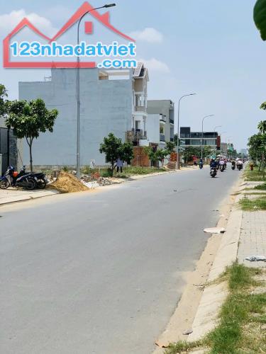 BÁN GẤP LÔ ĐẤT 166M2- GIÁ NHỈNH 1 TỶ - PHẠM VĂN HAI - BÌNH CHÁNH - GỌI CHO EM XEM ĐẤT - 3