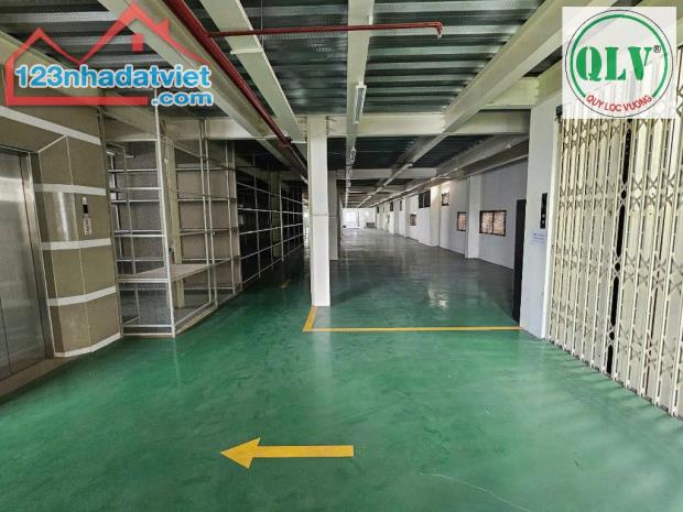 Cho thuê nhà xưởng gần 5.000m2 tại Tân Uyên, Bình  Dương