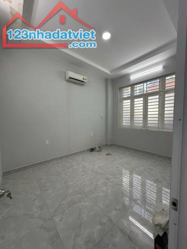 HÀNG XÓM Q1, NHÀ XVNT, 75M2 NGANG 6.3M, CHỈ 7.6 TỶ - 1