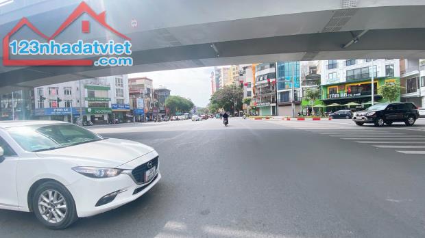 NHÀ ĐẸP NGUYỄN VĂN CỪ 55M, 5T, MT4M, NỞ HẬU, Ô TÔ VÀO NHÀ, THÔNG TỨ PHÍA, ĐA TIỆN ÍCH. - 5