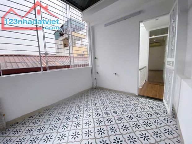 Bán gấp nhà Khâm Thiên - Đống Đa 30m2, 5 tầng giá nhỉnh 5 tỷ - 2