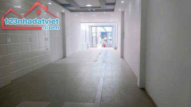 122m2, 5 tầng Mặt Tiền Phan Văn Hớn 4.2m x 28m giá 12 tỷ hơn. - 4