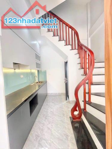 Bán nhà riêng Kim Chung, Hoài Đức. Căn góc 30m2 ngõ Ôtô đỗ cửa. Cách 170m đến Tỉnh Lộ 422B - 2