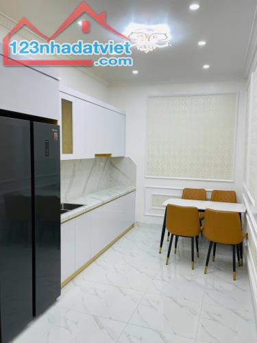 Bán nhà ngõ 138 Văn Chương, DT 37m, 5 tầng, MT 3.7m, giá 6.65 tỷ. - 3