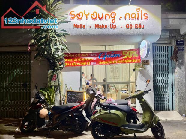 Sang nhượng tiệm nail tại 20 Duy Tân, phường 15, Phú Nhuận - 1