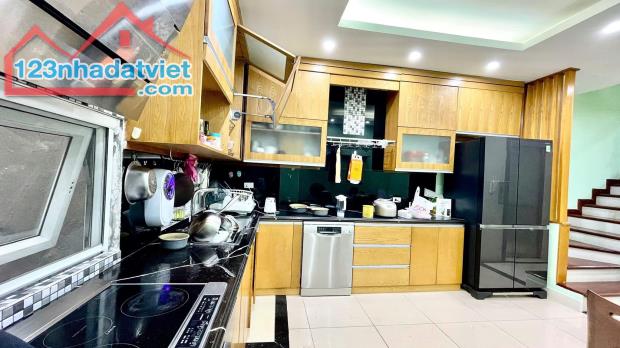 PHÂN LÔ PHỐ PHÙNG CHÍ KIÊN CG, 65M*6 TẦNG THANG MÁY, Ô TÔ TRÁNH, HƠN 19 TỶ - 2