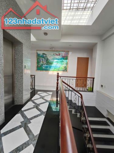 Bán nhà mặt tiền Đường Kinh Dương Vương. Quận Bình Tân. 5 tầng. 272m2(8x34). Giá chỉ 37 Tỷ - 4