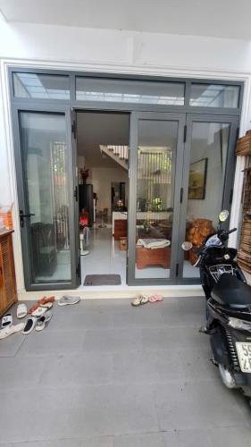 BÁN NHÀ THỦ ĐỨC GIÁ SIÊU RẺ,CHỈ NHỈNH 5TỶ TL 3TẦNG,HXH 8M,NGAY NGUYỄN DUY TRINH,QUẬN 9 - 1