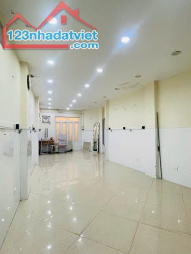 CHỈ CÒN DUY NHẤT 1 CĂN TAM TRINH, Ô TÔ ĐỖ CỬA, GẦN PHỐ, 80M2 GIÁ CHỈ 9,2 TỶ - 1